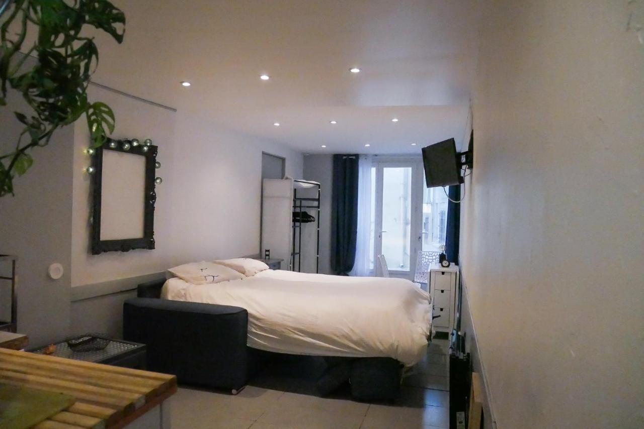 Le Studio - La Roquebrussanne Apartman Kültér fotó