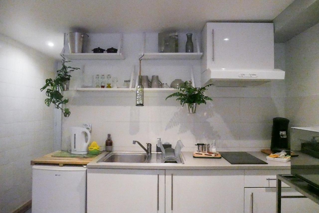 Le Studio - La Roquebrussanne Apartman Kültér fotó