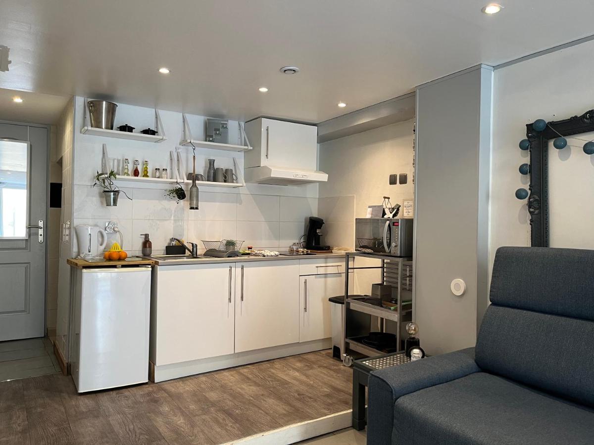 Le Studio - La Roquebrussanne Apartman Kültér fotó